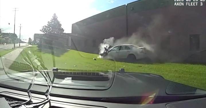 Video shows teen shoplifter fleeing arrest in stolen car, sheriff says