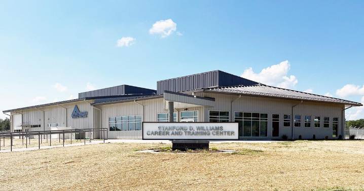 Stanford D. Williams Center opens in Carmi; boosts local workforce