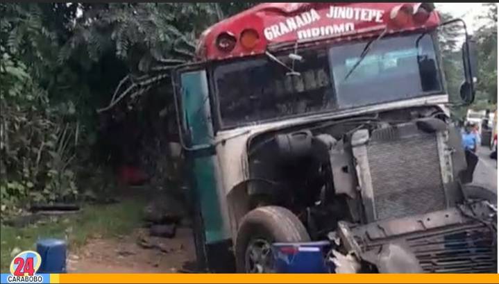 Accidente de autobús en Nicaragua dejó dos muertos y 18 lesionados, el chófer estaba ebrio