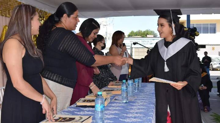 Concluyen estudiantes del ITSI bachillerato técnico profesional
