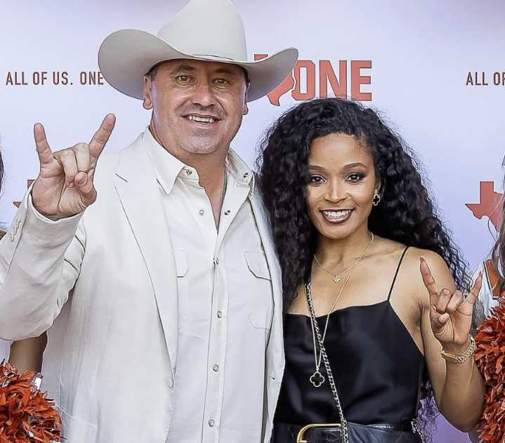 Steve Sarkisian’s Wife Loreal Gives Family Update as She Gets Honest on Being Texas’ First Lady Loreal isn’t just serving style—she’s mastering the art of balancing motherhood and running a business l