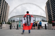 Wembley Stadium investigating alleged ticket scam at Oasis gig