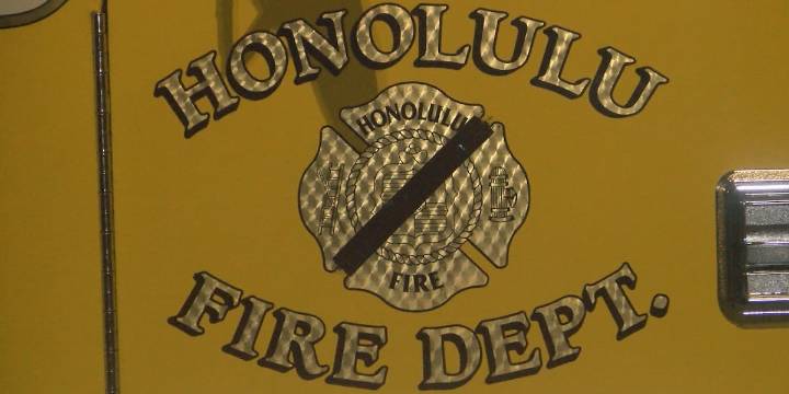 Honolulu firefighters push for COVID hazard pay