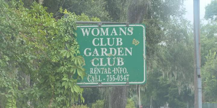 ‘It means so much’: Lake City council members deed club house building back to Woman’s Club