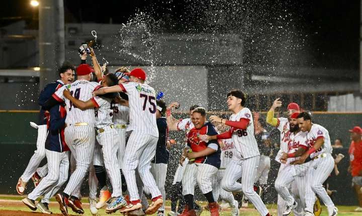 ¡Los Mulos regresan a la cima de la Doble A!