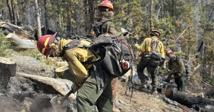 Firefighter who died on Bivens Creek fire was sawyer from Oregon