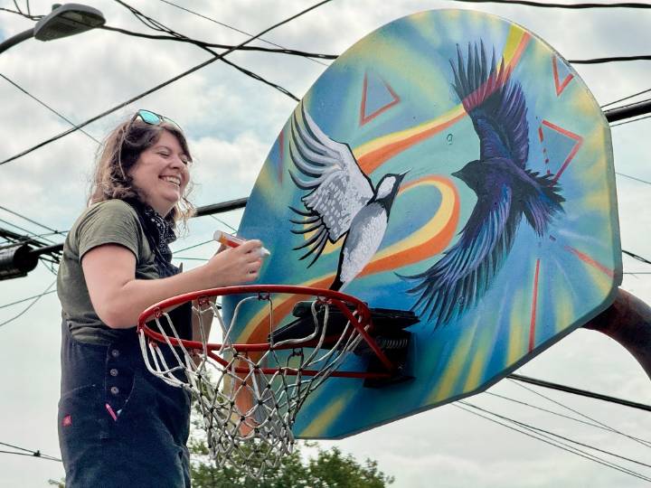 Valparaiso's Mural Walk offers window into artists at work