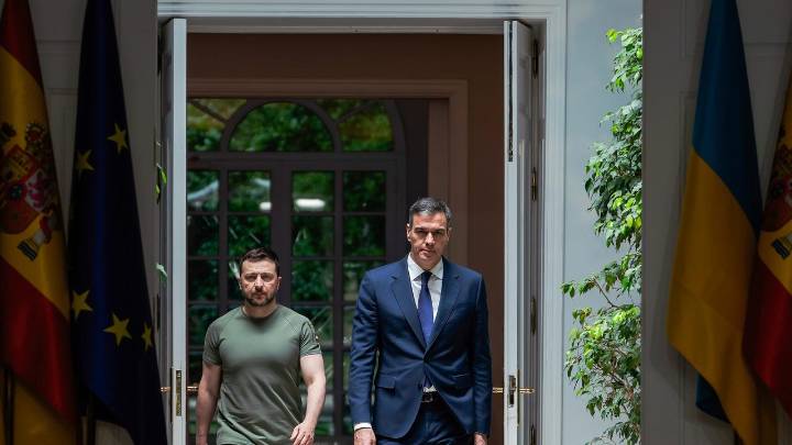 Sánchez le reitera a Zelenski por teléfono el apoyo de España: "Debemos permanecer unidos"