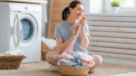 Keep Your Clothes Smelling Fresh With These 10 Best Laundry Tips