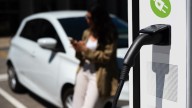 Alertan de una nueva estafa en las estaciones de recarga de vehículos eléctricos