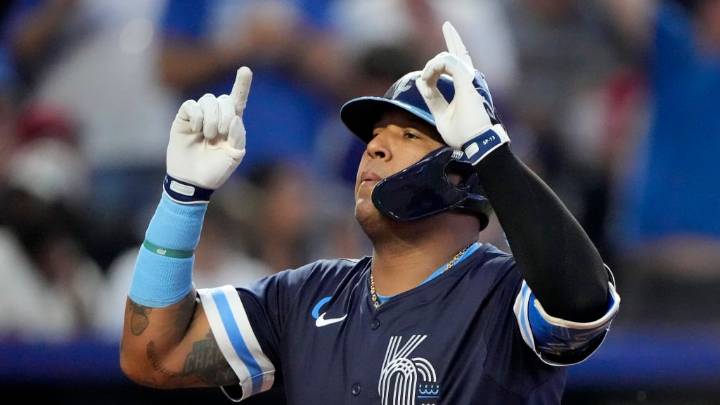 VIDEO: Salvador Pérez se consolida como el cuarto mejor jonronero venezolano en Grandes Ligas