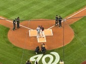 Carlos Mendoza hace historia y le gana el primer juego entre managers venezolanos a Miguel Cairo [+VIDEO]