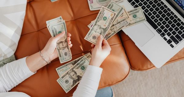 Dólar blue: cómo cerró su cotización HOY viernes 8 de agosto