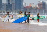 En busca de las olas por la costa asturiana