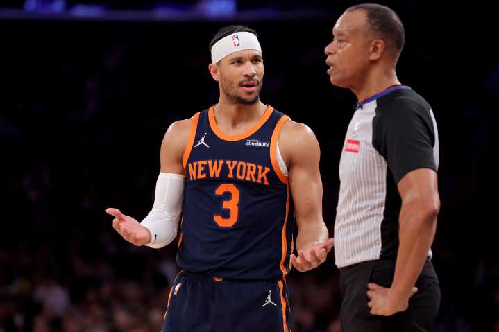 Knicks’ mock trade has glue guy get dealt to Rockets for young intriguing forward