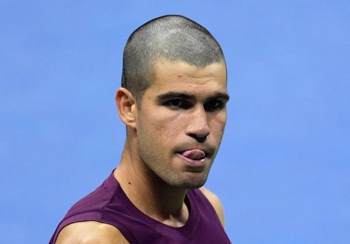 Alcaraz sobre su corte de pelo: “Mi hermano se equivocó con la máquina... y la única manera de arreglarlo es raparlo”