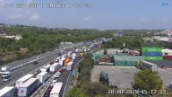 Ocho atendidos tras un accidente múltiple entre dos camiones y varios coches en la A