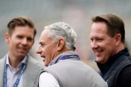 Twins owners opt to halt the sale and keep the club in the family, adding new investors instead