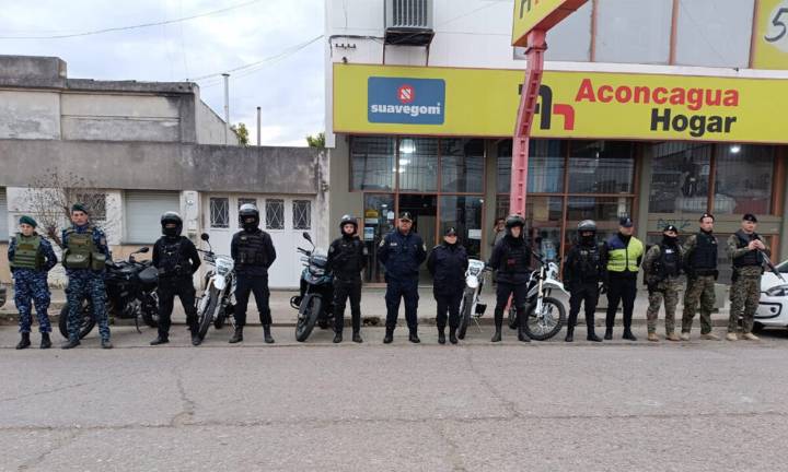 Cuatro detenidos en un operativo policial de saturación