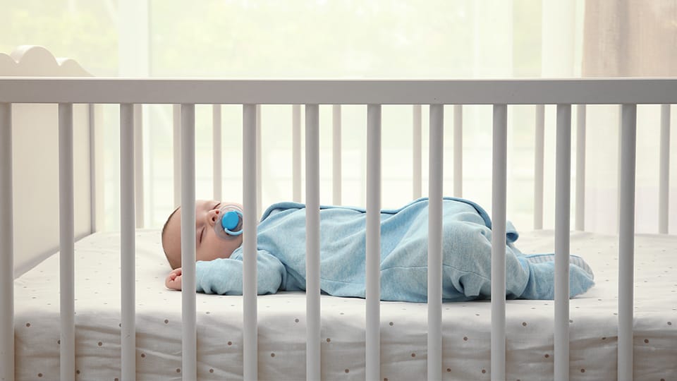 Spike in unsafe infant sleep deaths prompts Indiana health department warning