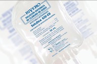 Clausuran laboratorio “por desvíos de calidad en la fabricación” de suero para hospitales