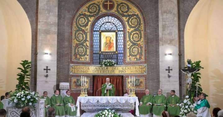 León XIV pide en Albano llevar «al mundo el fuego del amor que renueva, no el fuego de las armas»