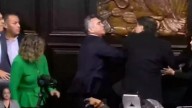 Fernández Noroña tacha de 'montoneros' a Alejandro Moreno y a senadores que lo agredieron