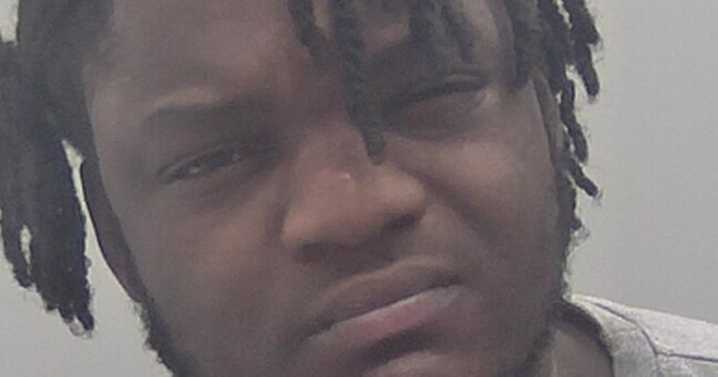 South London drug dealer warned man in alley of 'police in area' 