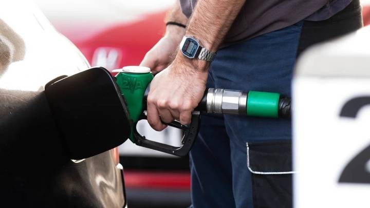 Elegir la gasolinera más barata puede suponer un ahorro de hasta 948 euros al año en combustible