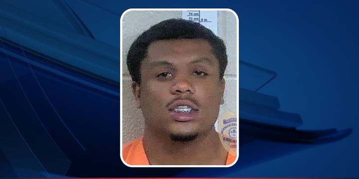 Man accused of bringing weapons into Natchitoches nightclub