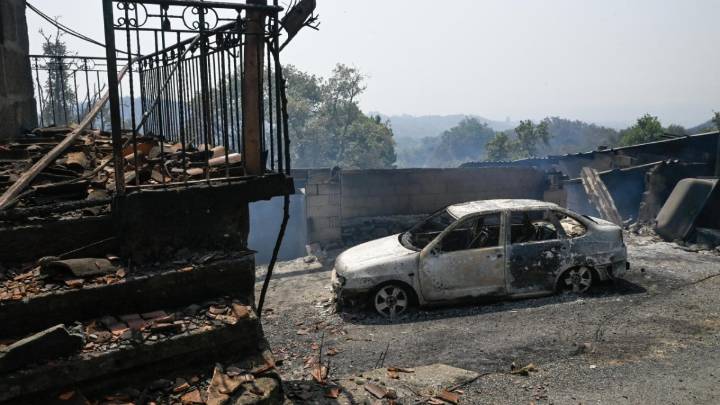 España, consumida por los incendios en el noroeste y el oeste
