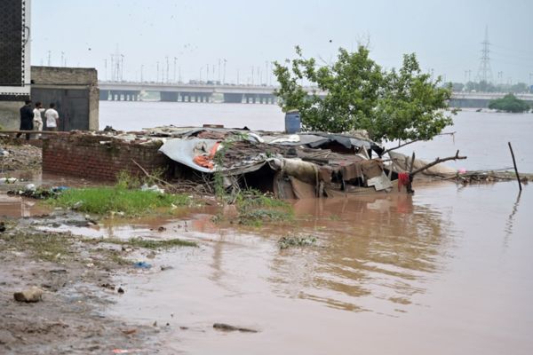Inundaciones en Pakistán dejan 20 muertos y más de 1,4 millones de afectados
