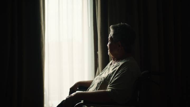 Dear Annie: Elderly, disabled widow feels isolated and alone