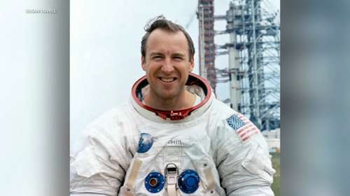 Jim Lovell death: Apollo 13 moon mission leader, astronaut James Lovell dies at 97 in Lake Forest, Illinois