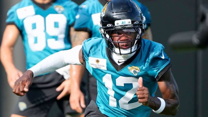 Jaguars' Hunter 'rolling full speed,' OK for Week 1, GM says