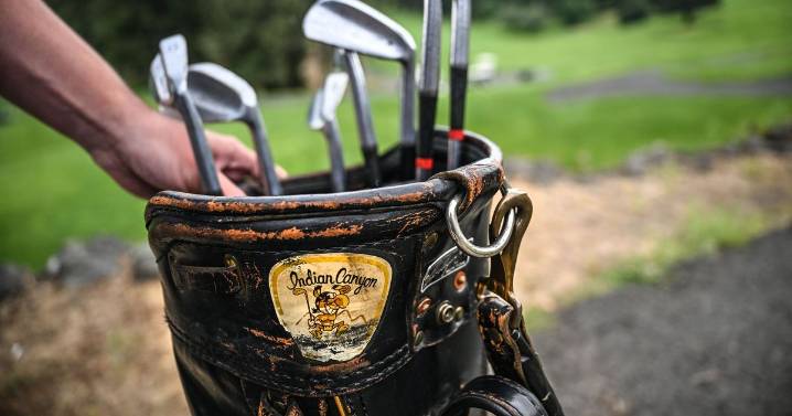 CV student honored to have the clubs of golf legend Ben Hogan