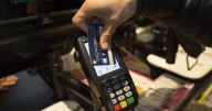 Crece acceso al crédito formal en Argentina y estiman que casi 50% de los hogares debe a bancos 