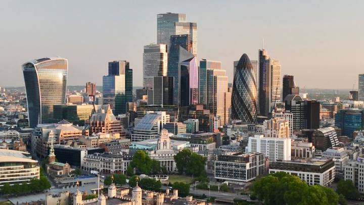 UK economy grows 0.3% in Q2 | 1470 & 100.3 WMBD