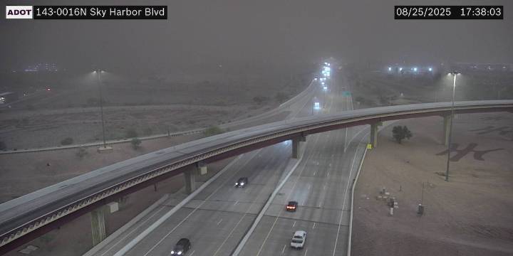 Severe storms ground all flights at Phoenix Sky Harbor Airport