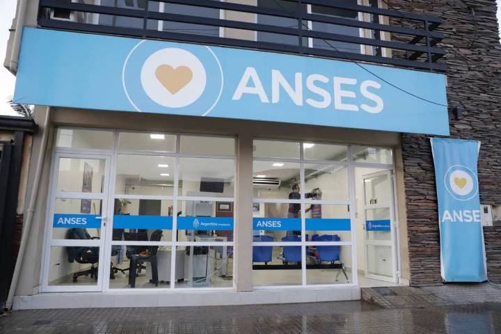 Cobros del día. Todas las prestaciones sociales que se pagan este jueves 14 de agosto