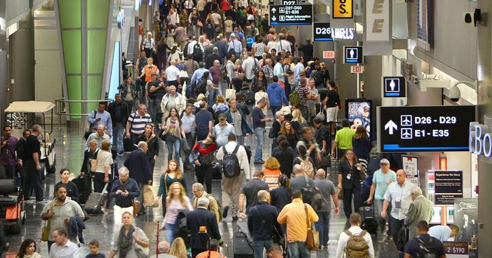 MIA espera récord de viajeros este fin de semana de Labor Day y emite consejos clave