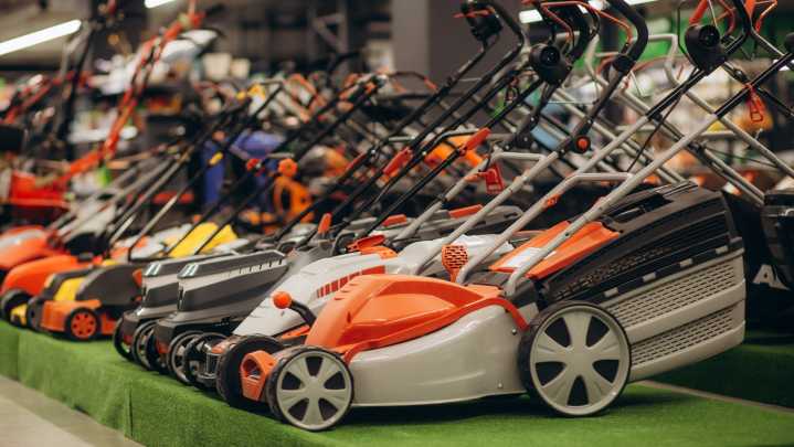 What You Need To Know Before Buying An Electric Lawn Mower