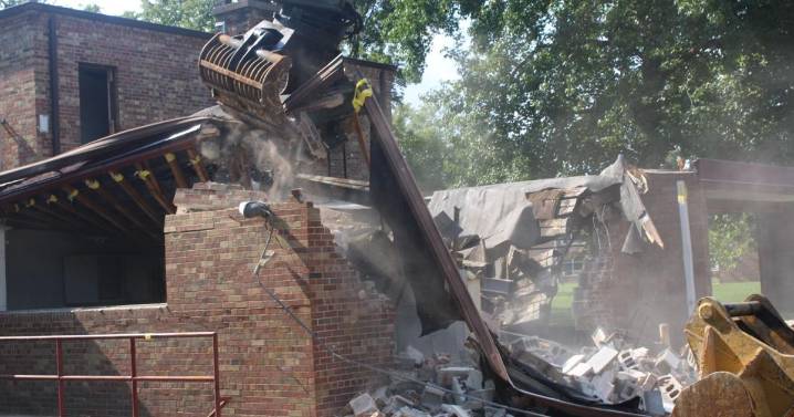 SIU begins demolition of old Greek Row