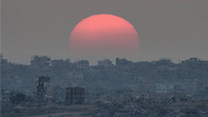 Trump to chair meeting on postwar Gaza as hospitals report 10 killed by strikes