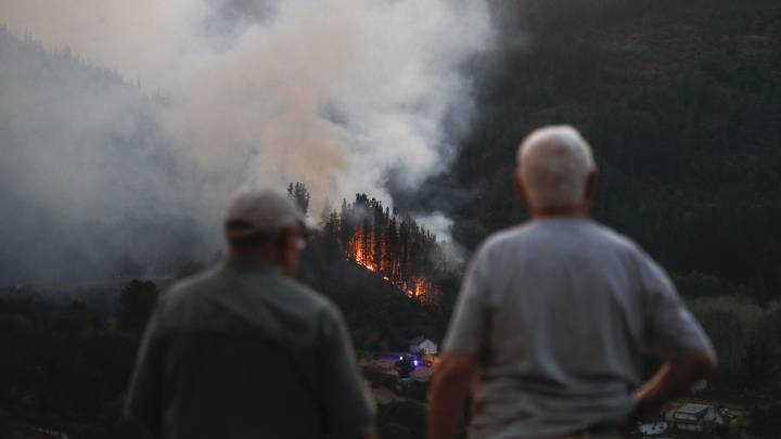 Confirmado por la OCU: qué cubren y qué no las ayudas por los incendios en las zonas catastróficas declaradas por el Gobierno