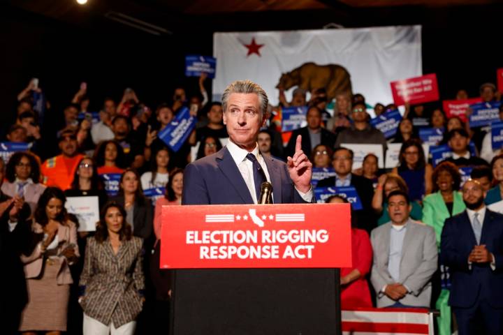 Obama elogia a Newsom por su respuesta frente a "manipulación" del mapa electoral en Texas