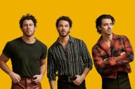 Jonas Brothers celebran 20 años con nuevo álbum y gira