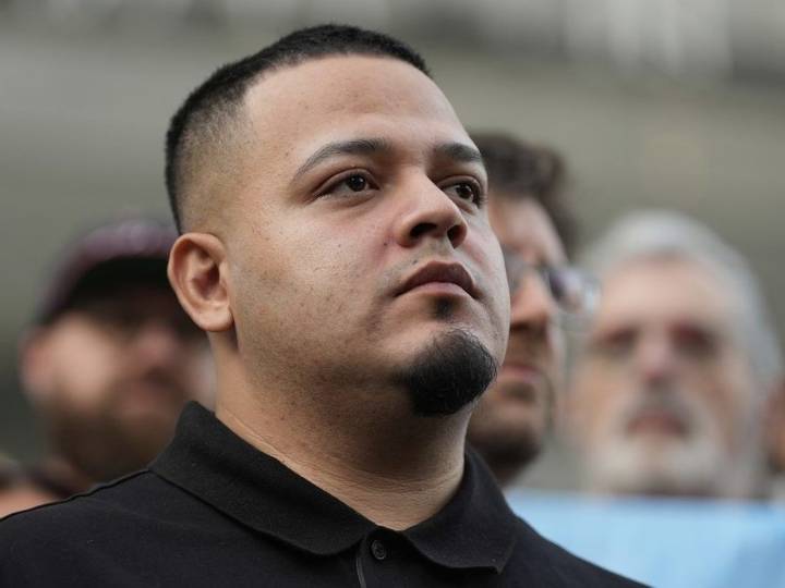 Abrego Garcia’s lawyers say he wants to seek asylum in U.S.