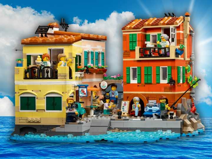 LEGO has a freebie deal when you preorder the Italian Riviera set
