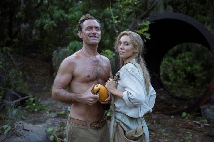 "Eden": Trouble in paradise for Jude Law, Sydney Sweeney